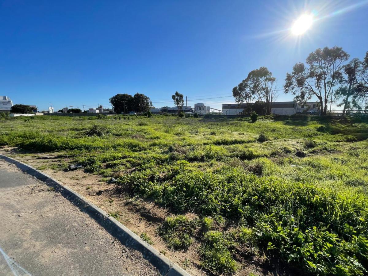 542 m² Land available in Harbour Lights