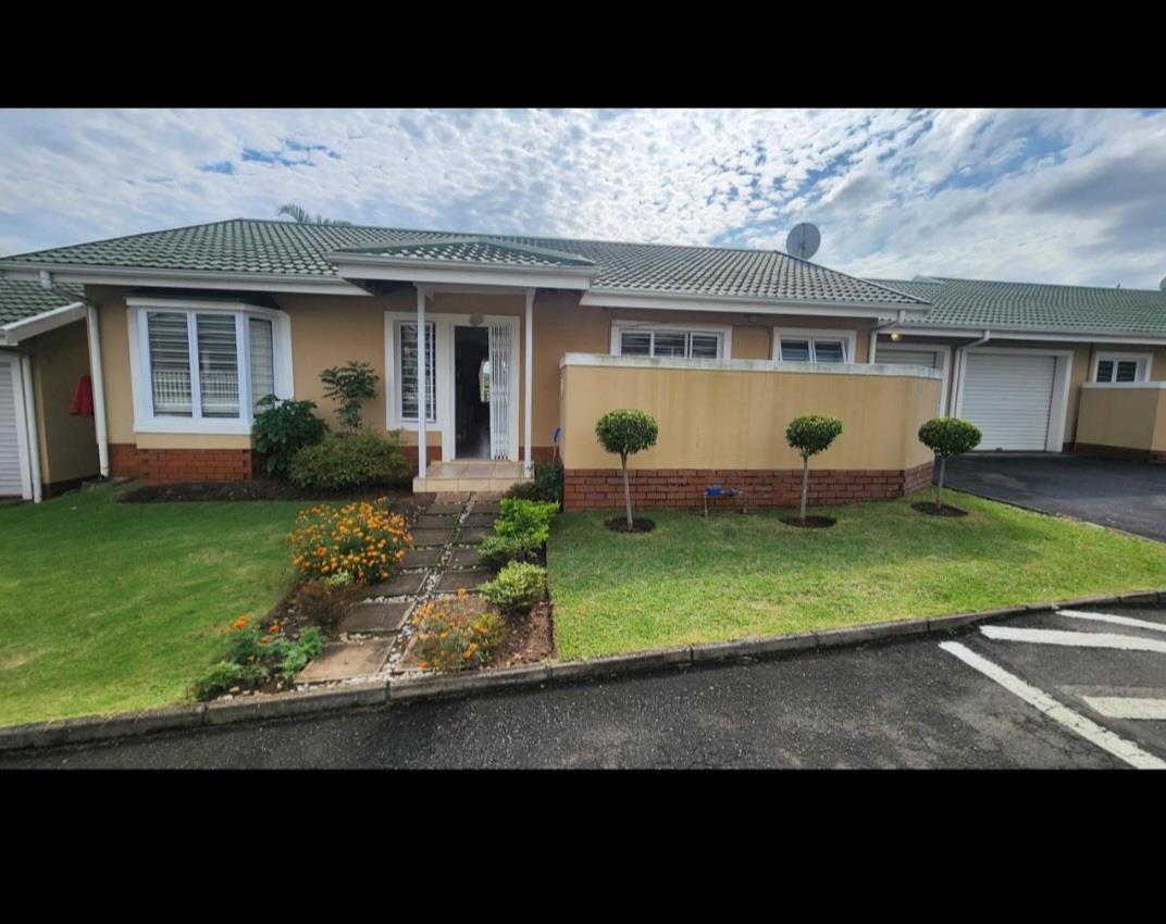 3 Bedroom Simplex in Mount Edgecombe Country Club Estate