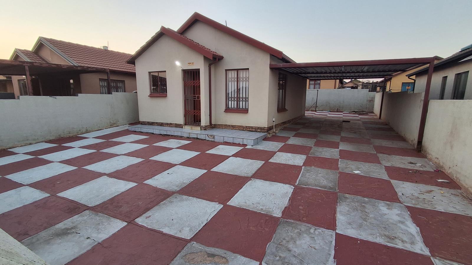 2 Bedroom House in Soshanguve East Ext 3