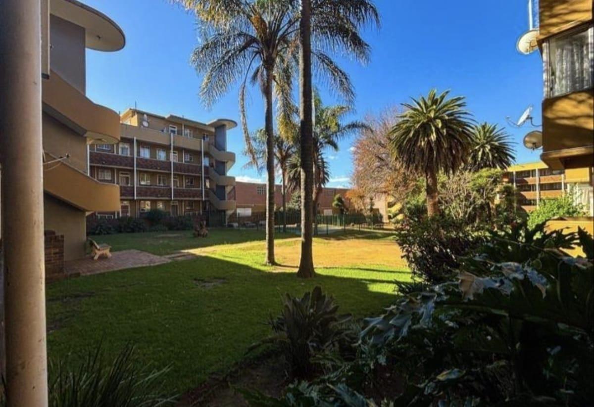 2 Bedroom Townhouse in West Turffontein