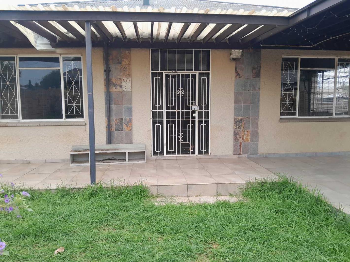 3 Bedroom House in Florentia
