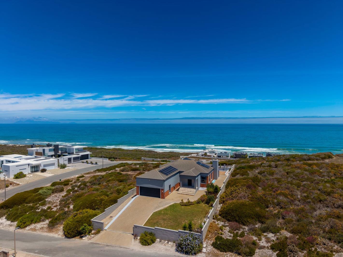 3 Bedroom House in Yzerfontein