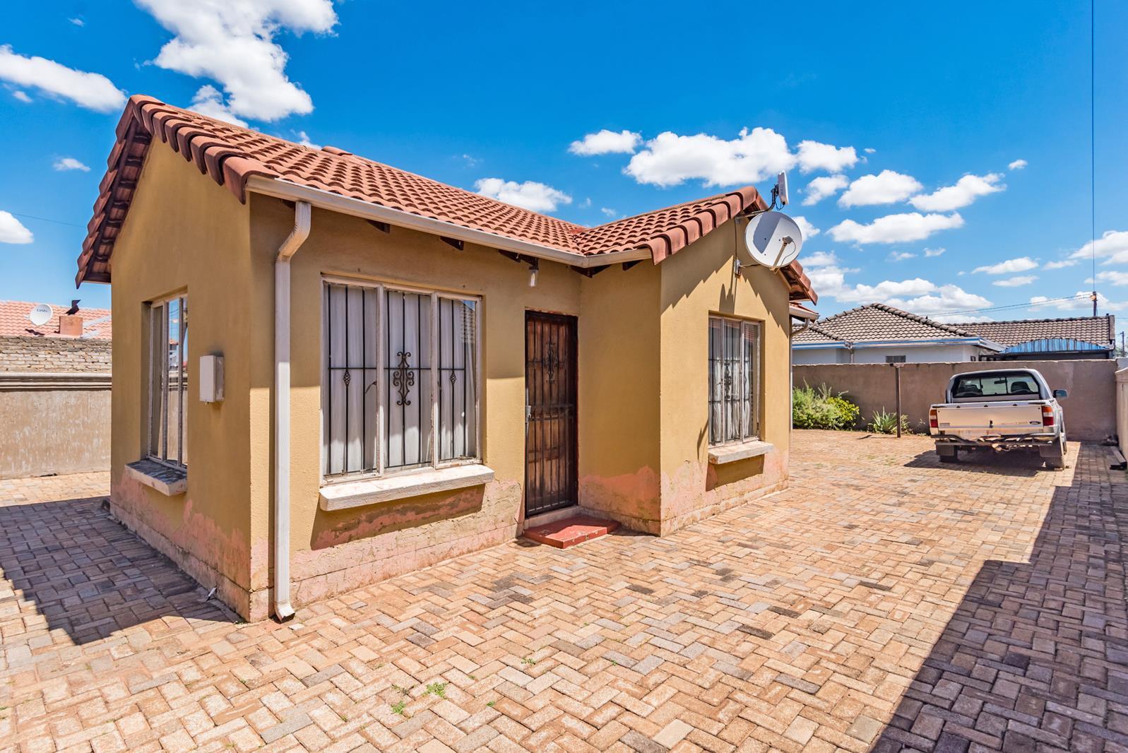 3 Bedroom House in Protea Glen