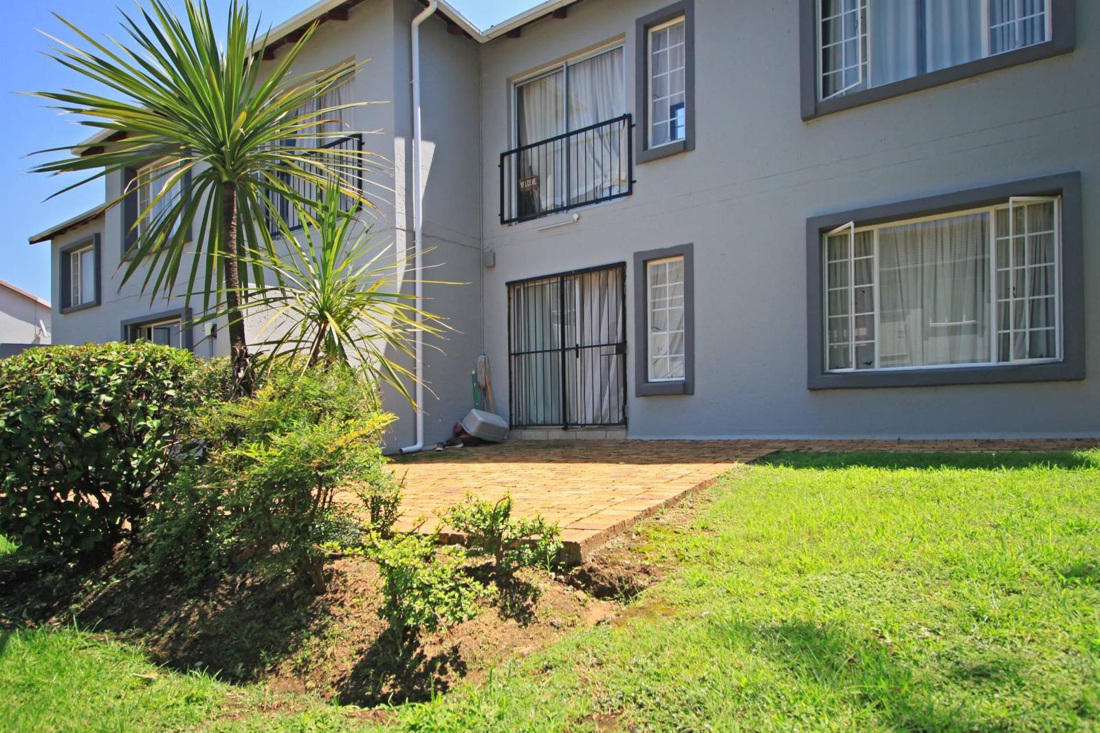 2 Bedroom House in Wilgeheuwel