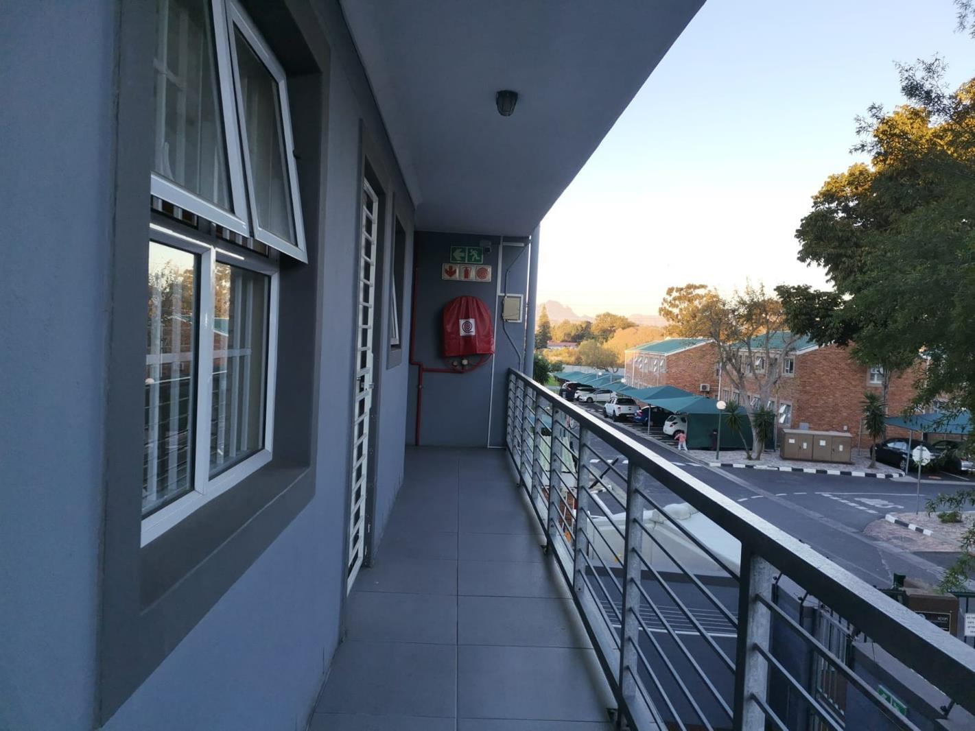 2 Bedroom Apartment in Oak Glen
