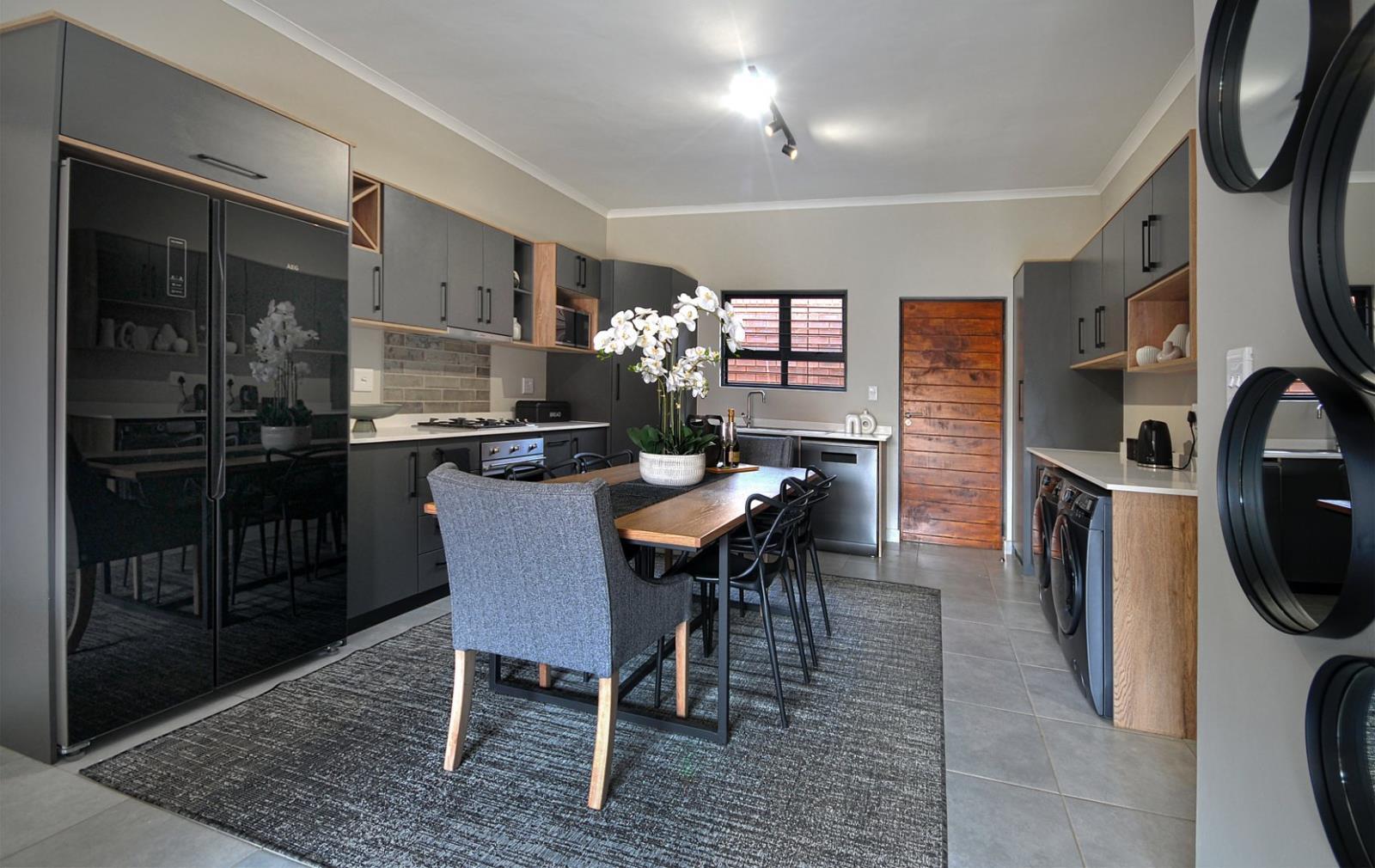 3 Bedroom Townhouse in Olympus AH