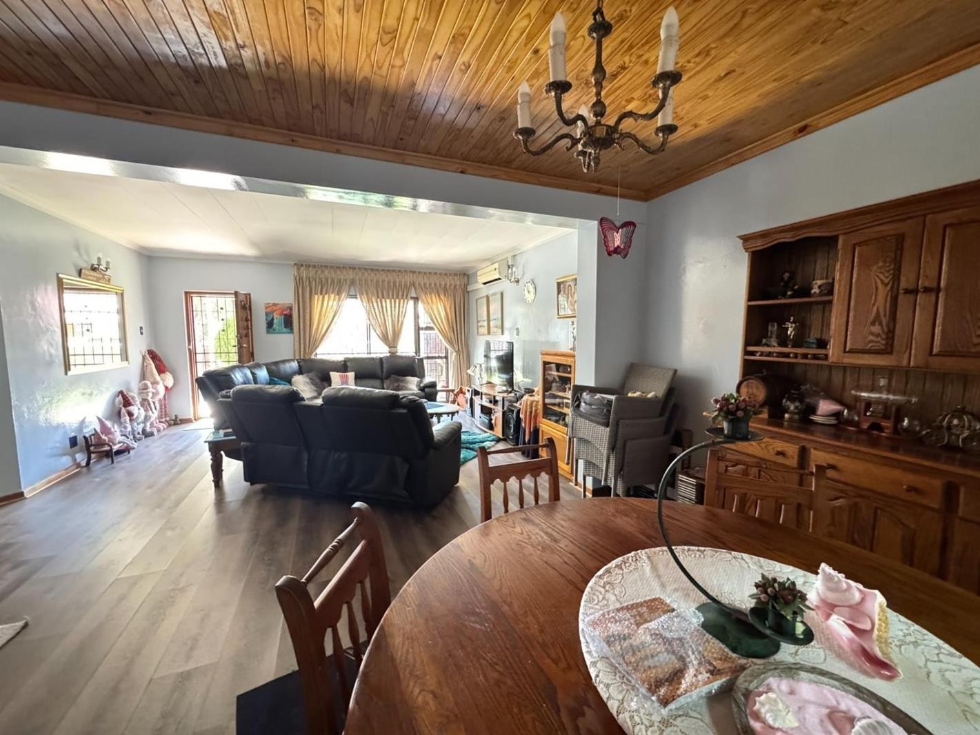 3 Bedroom Townhouse in Memorial Road Area