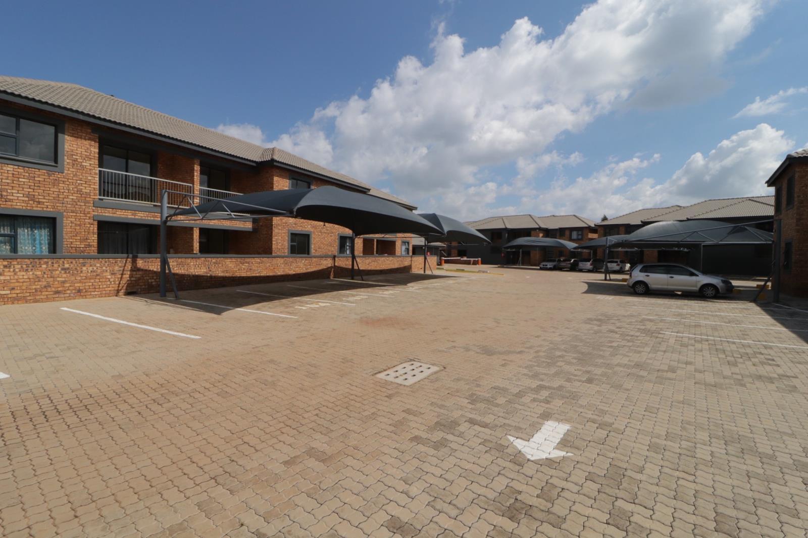 2 Bedroom Apartment in Rynfield