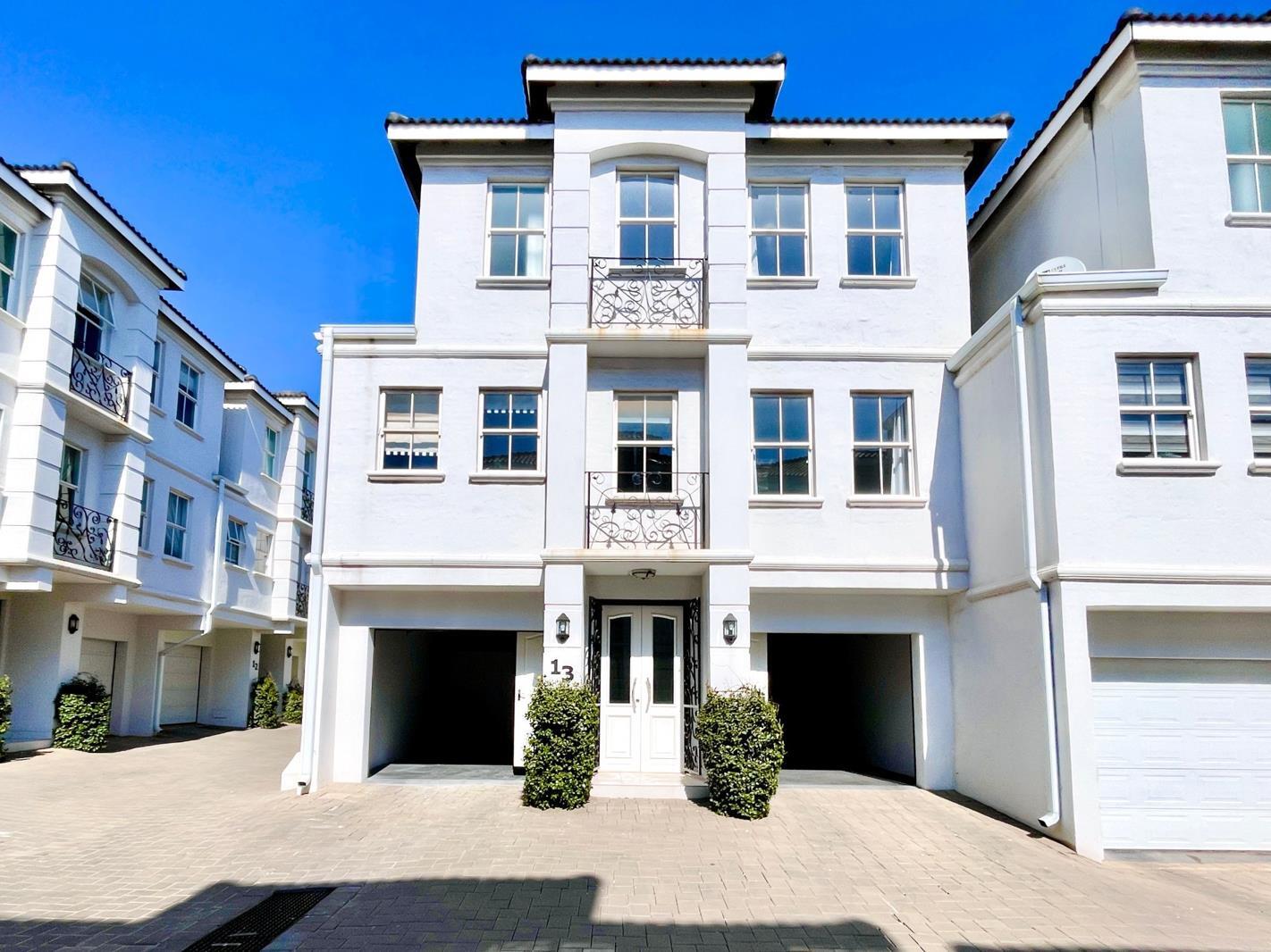 3 Bedroom House in Bryanston