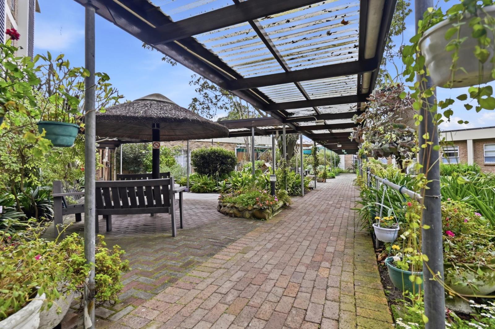 1 Bedroom Apartment in Pinelands