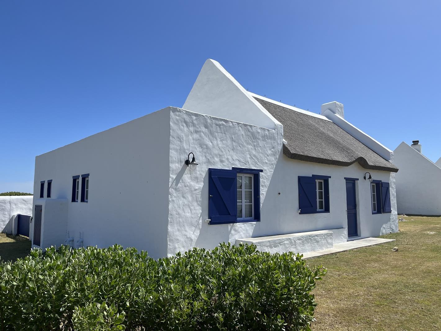 2 Bedroom House in Struisbaai