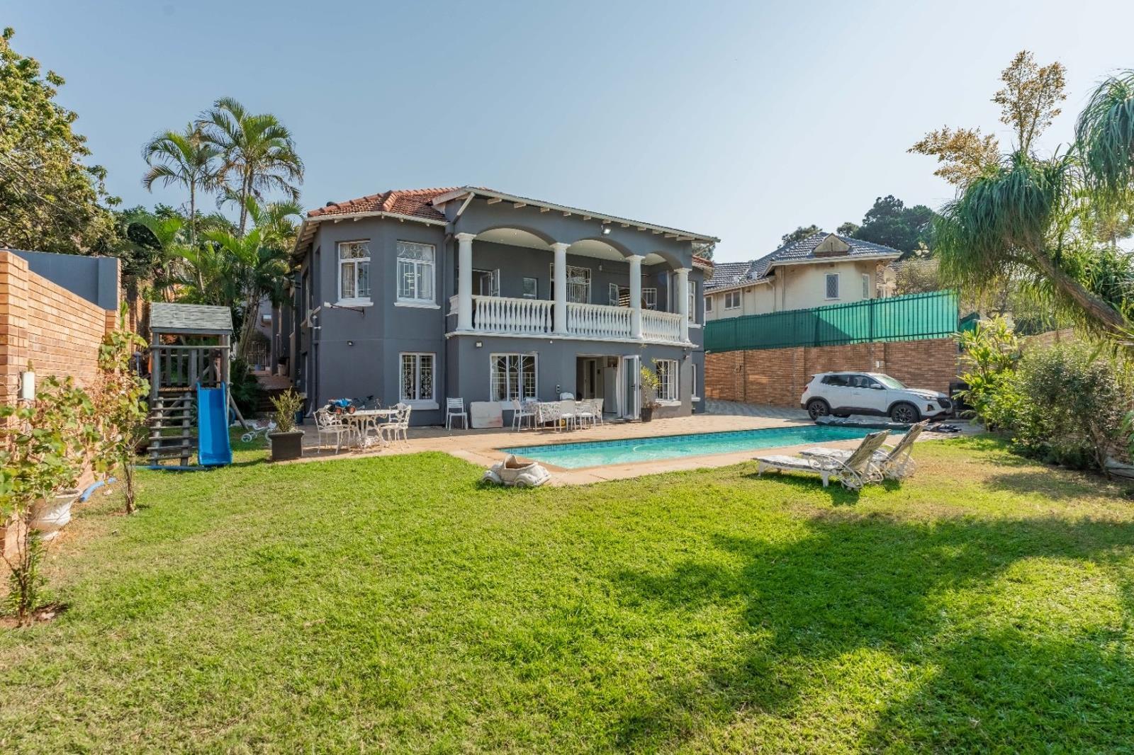 6 Bedroom House in Essenwood