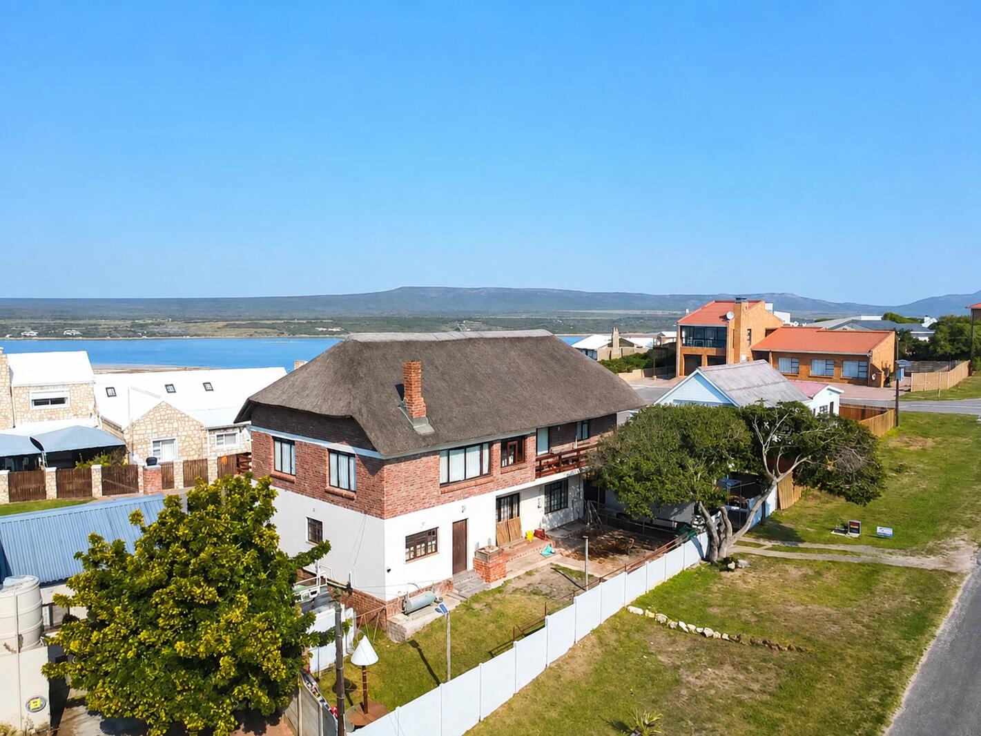6 Bedroom House in Witsand