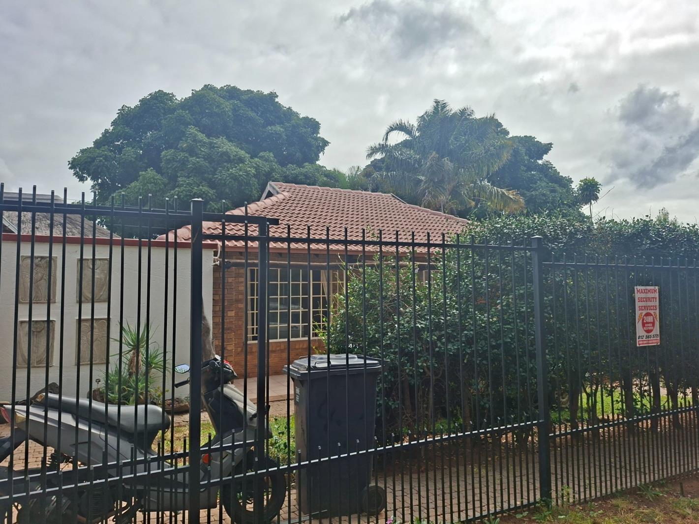 2 Bedroom House in Theresapark