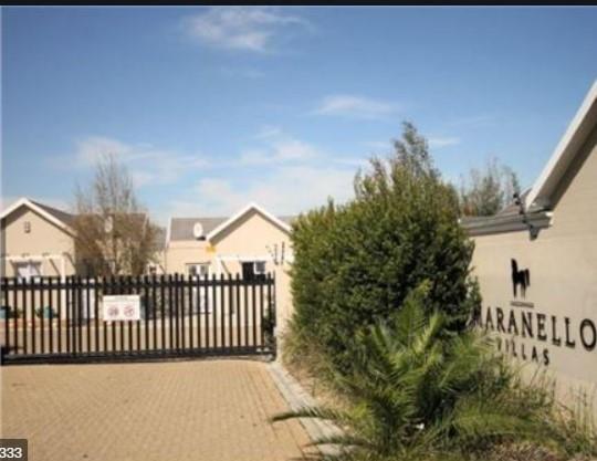 2 Bedroom House in Burgundy Estate