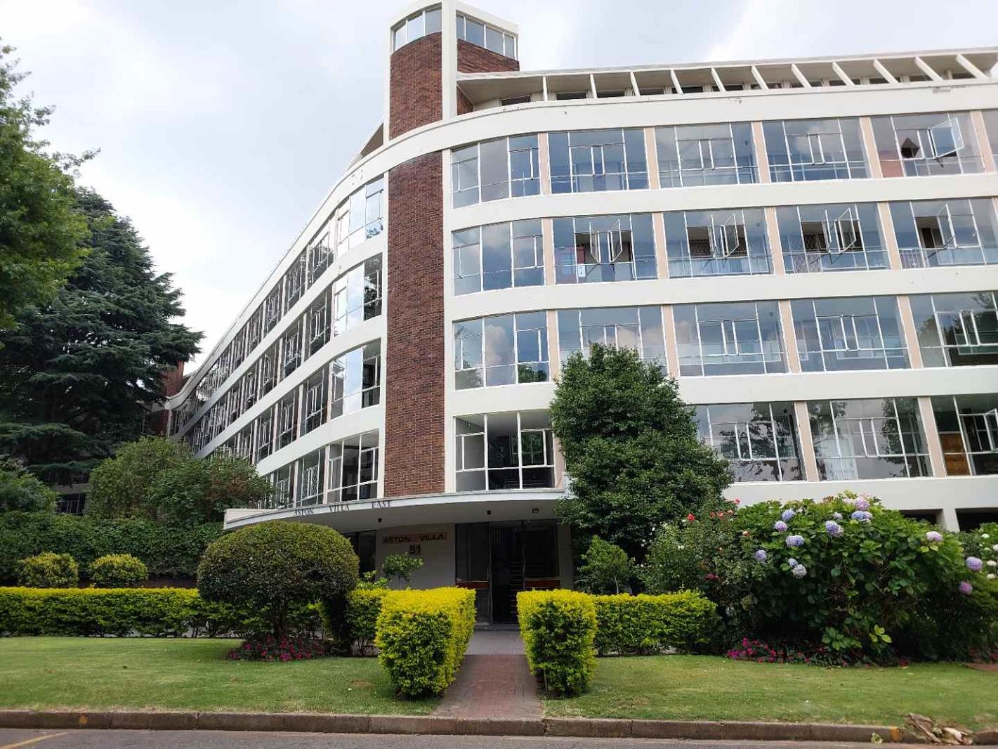 3 Bedroom Apartment in Melrose