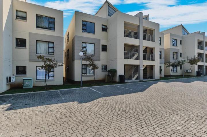 3 Bedroom Apartment in Lonehill