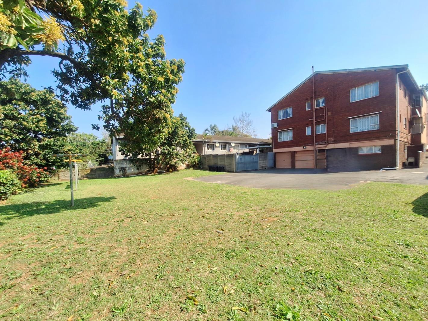 2 Bedroom Apartment in Montclair