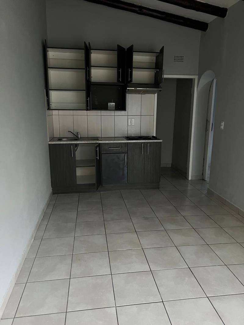 1 Bedroom House in Fontainebleau