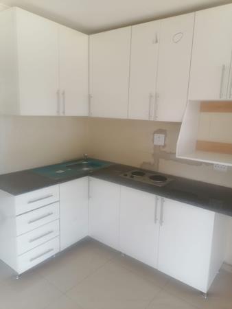 Bachelor apartment in President Park