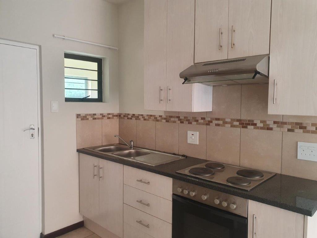 2 Bedroom Apartment in Olivedale