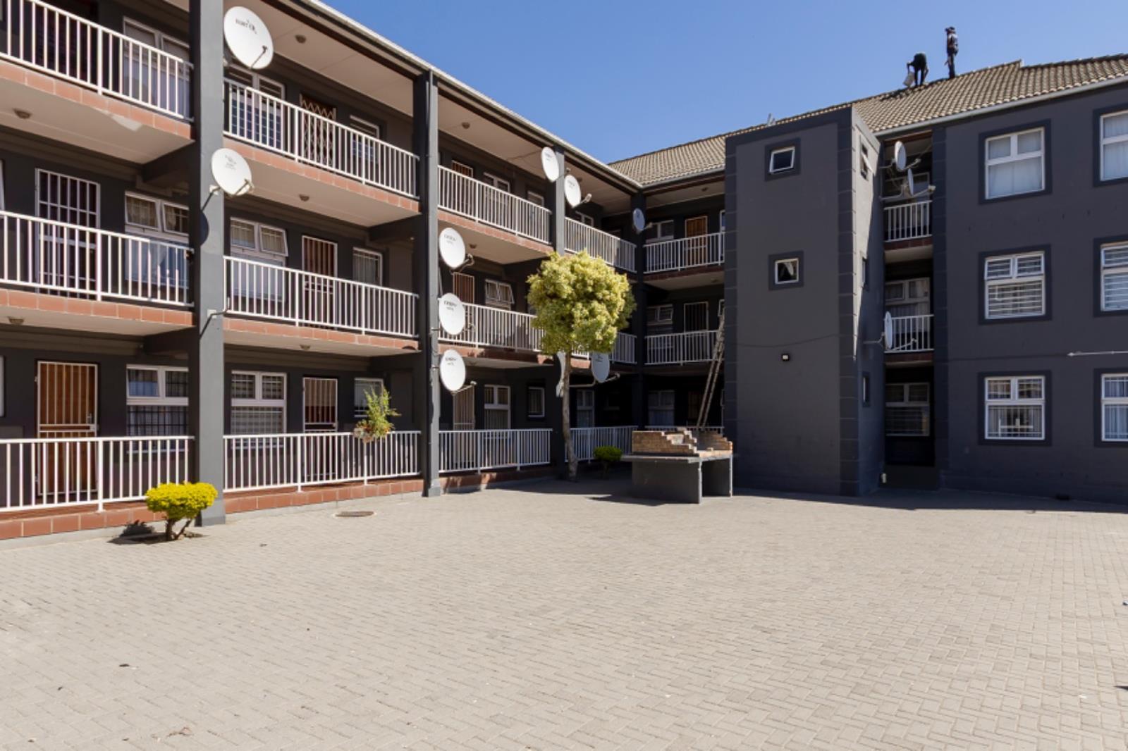 2 Bedroom Apartment in Cloetesville