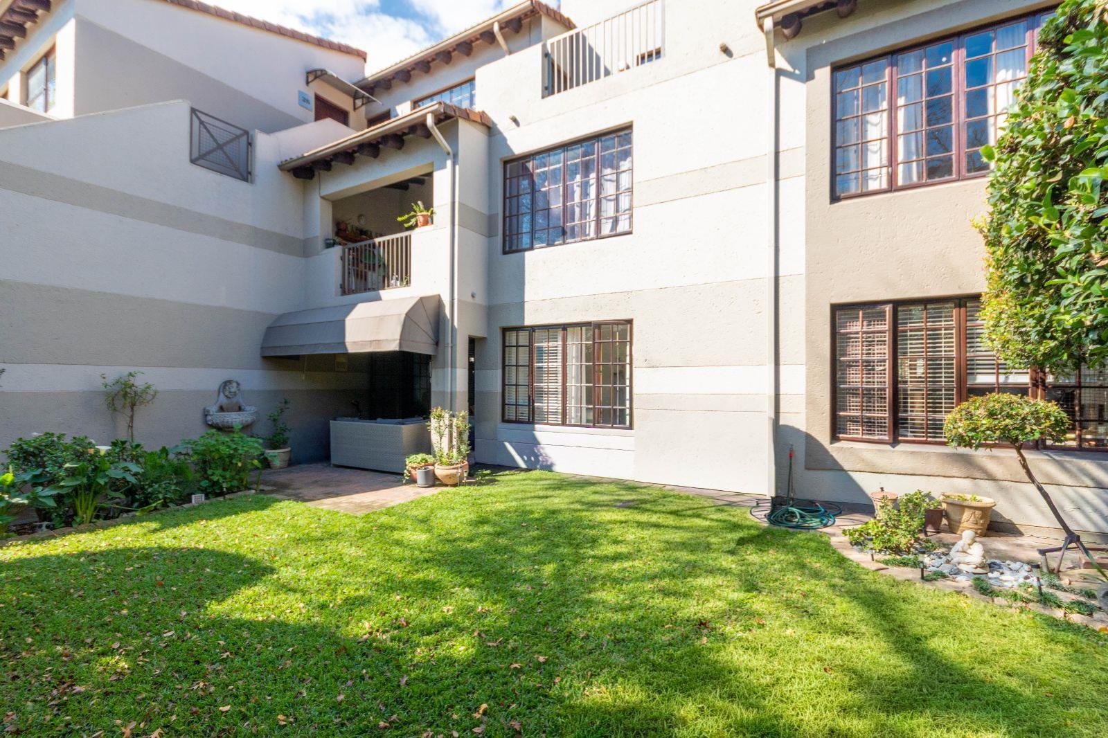 2 Bedroom House in Paulshof