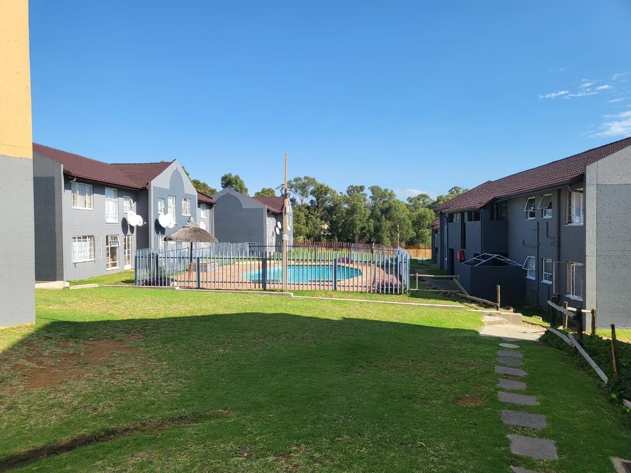 2 Bedroom Apartment in Alan Manor