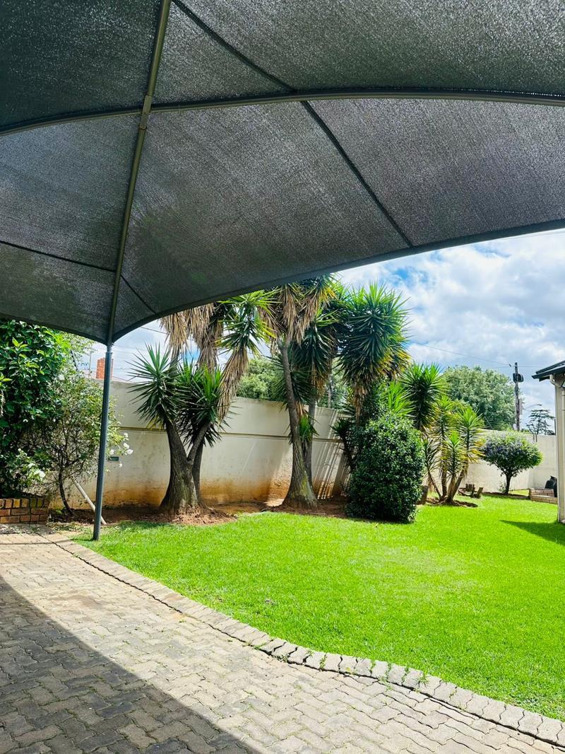 2 Bedroom Garden Cottage in Primrose