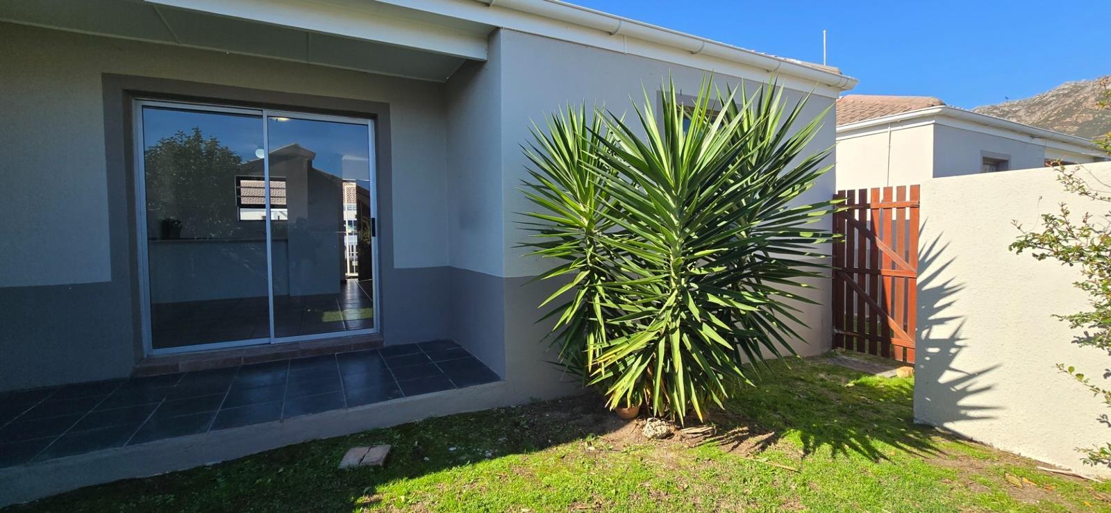 2 Bedroom Apartment in Sea Breeze