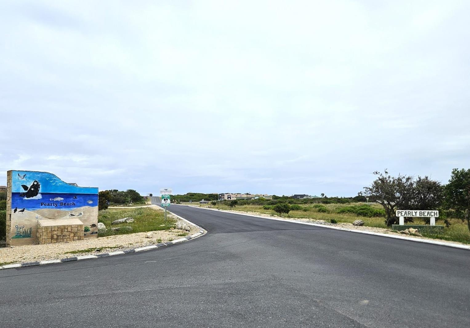 6 107 m² Land available in Pearly Beach