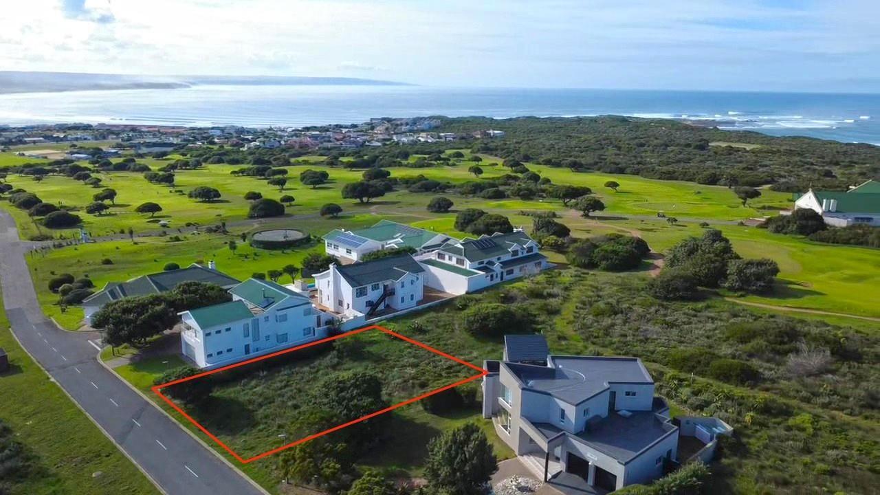 945 m² Land available in Stilbaai Wes