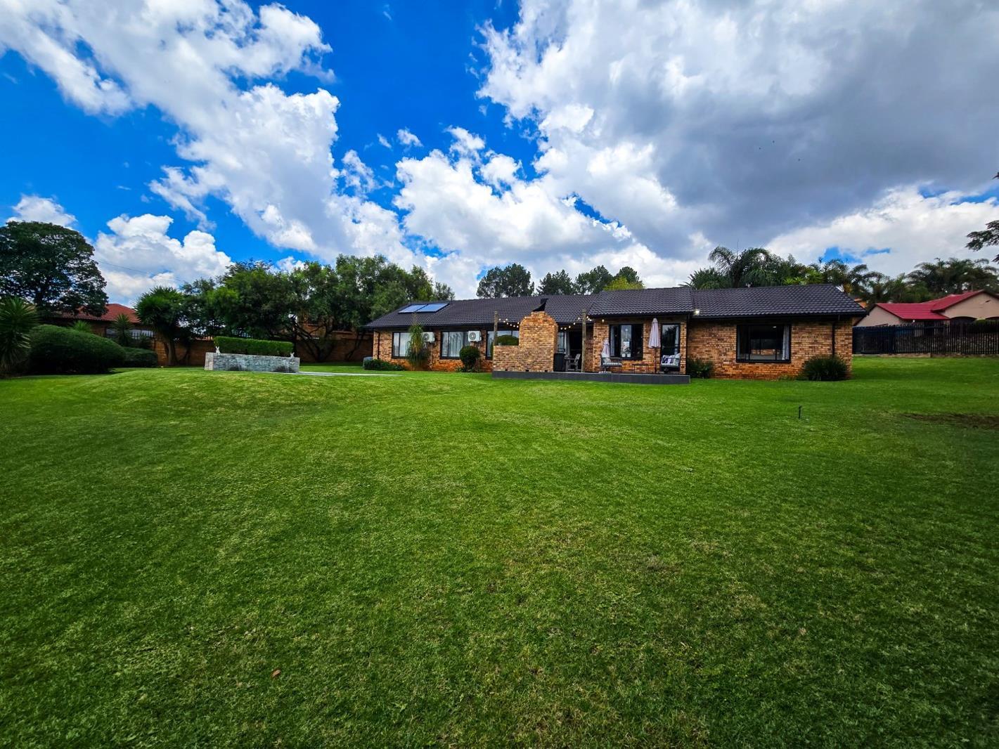 3 Bedroom House in Noordheuwel