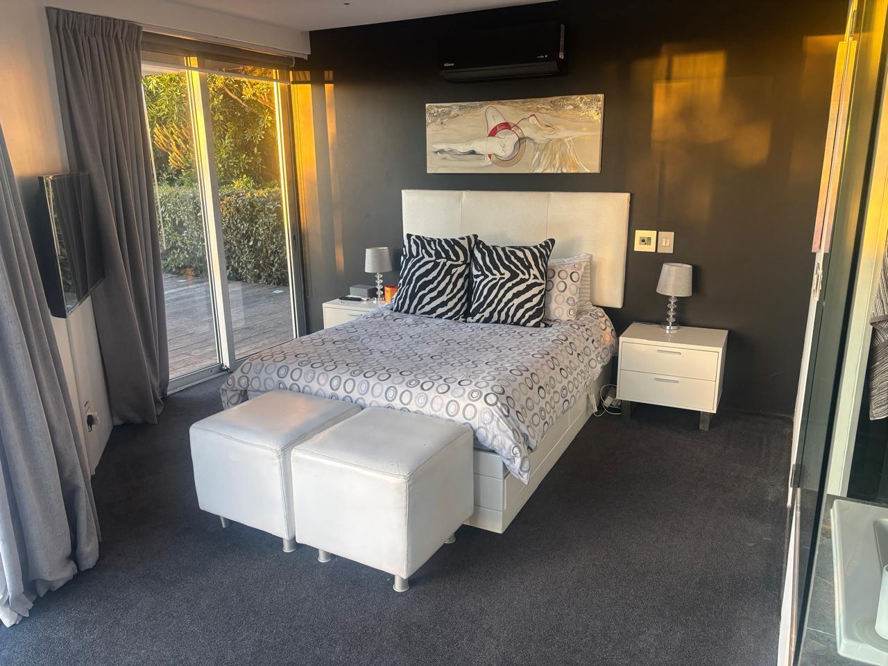 1 Bedroom Apartment in Newlands