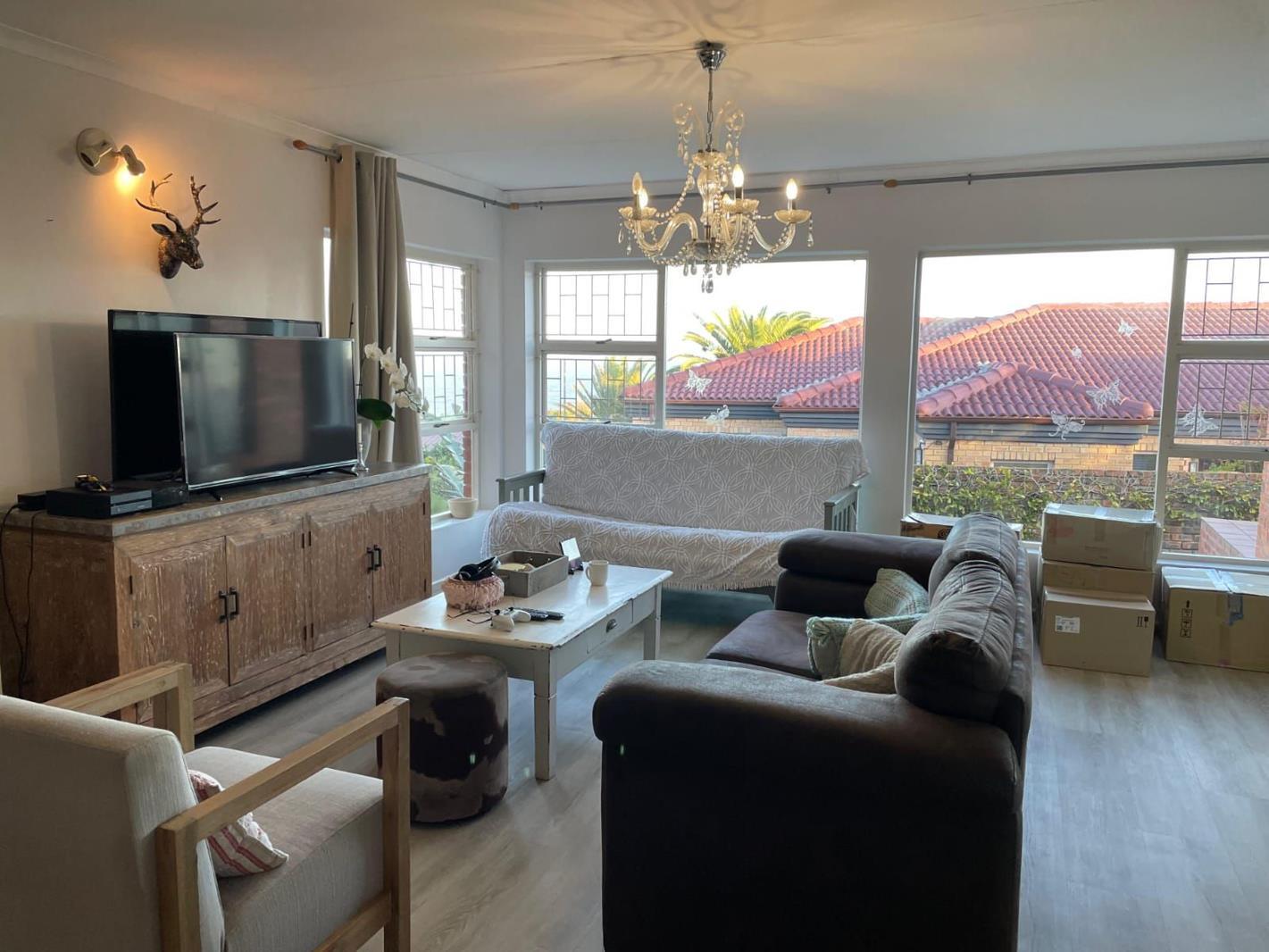 4 Bedroom House in Klein Brak River