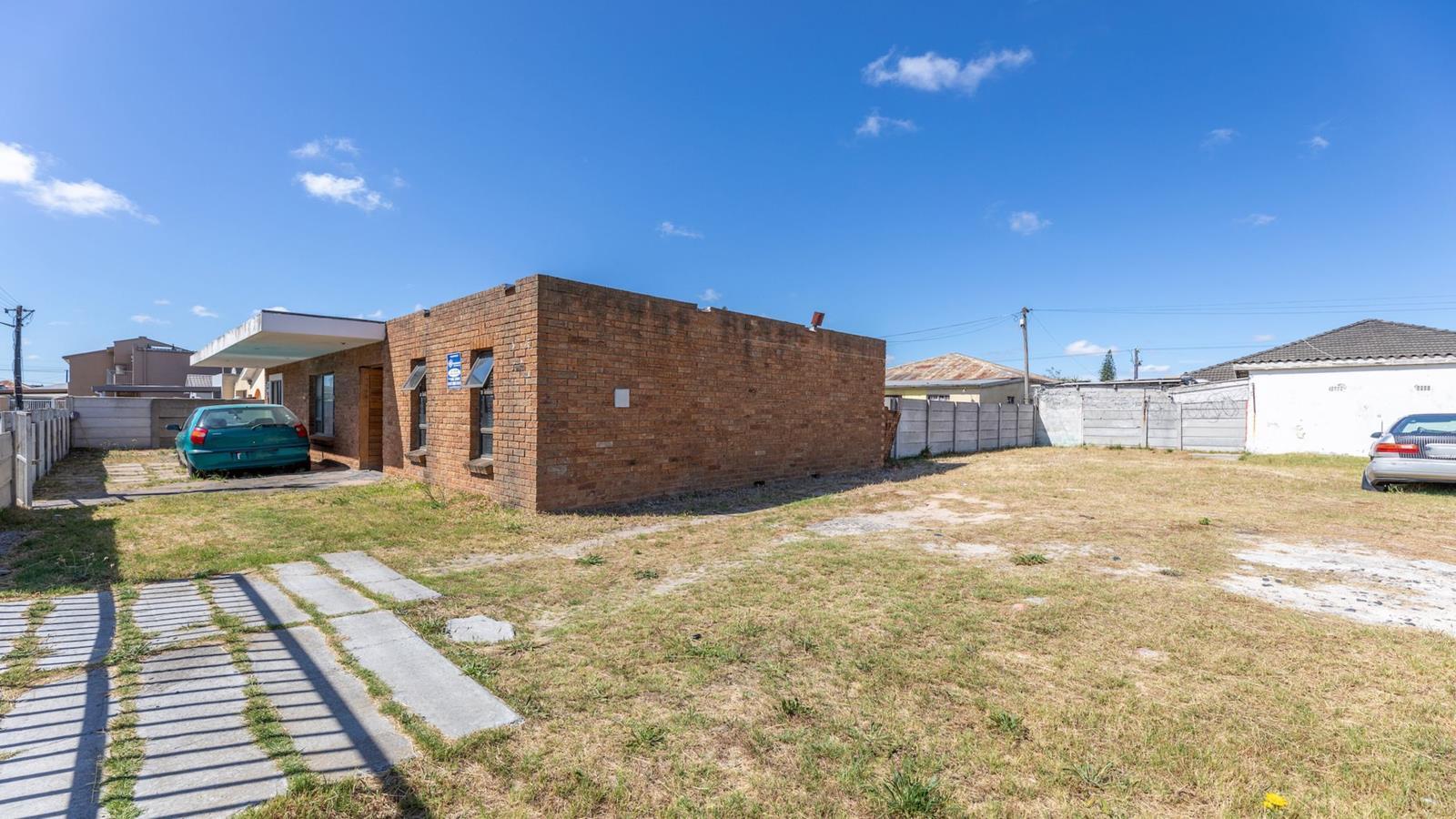 House in Riverton