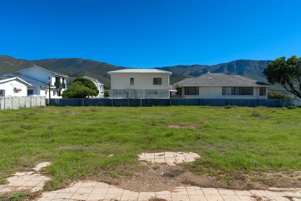3 266 m² Land available in Kleinmond