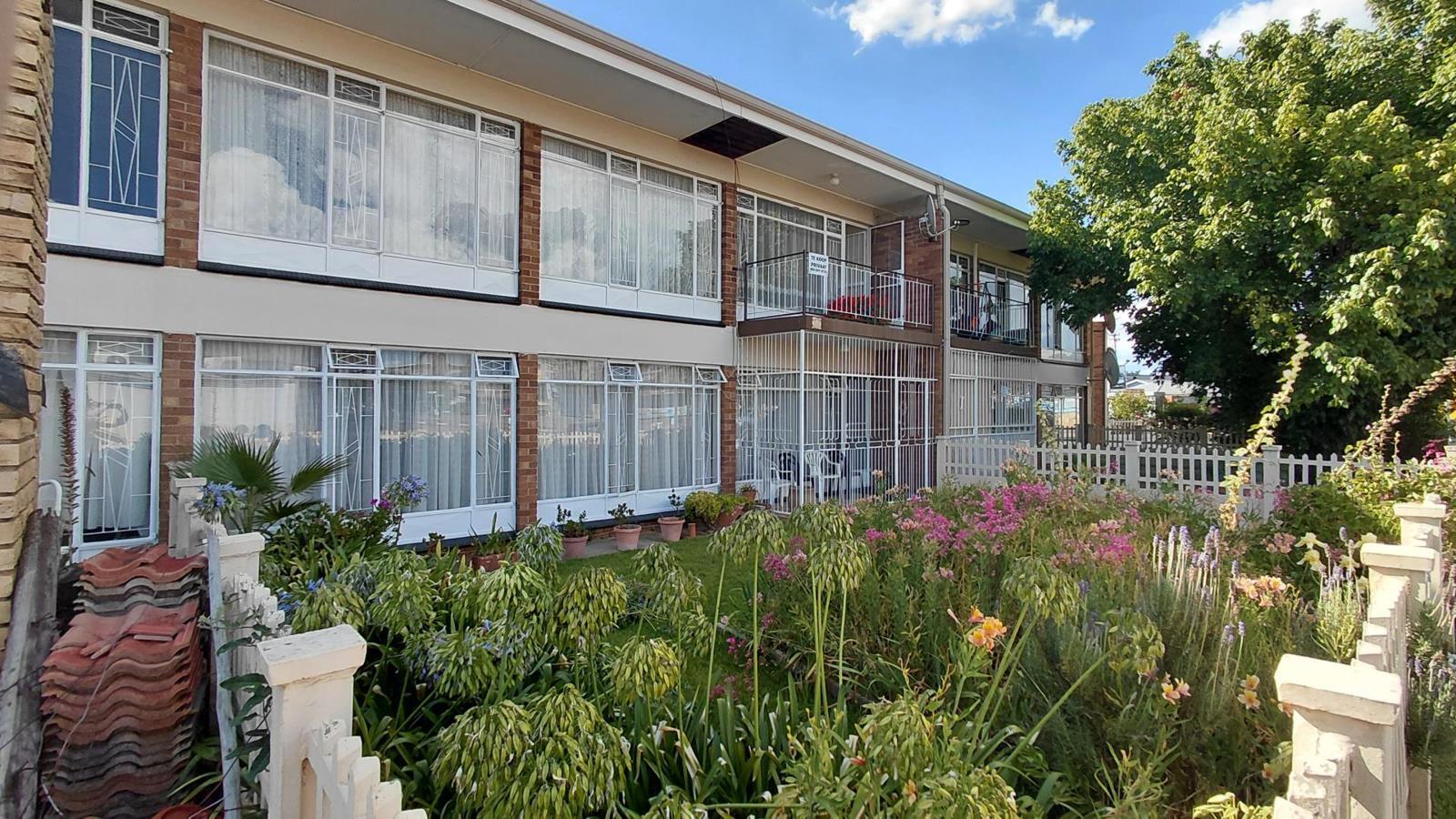 2 Bedroom Apartment in Flamwood