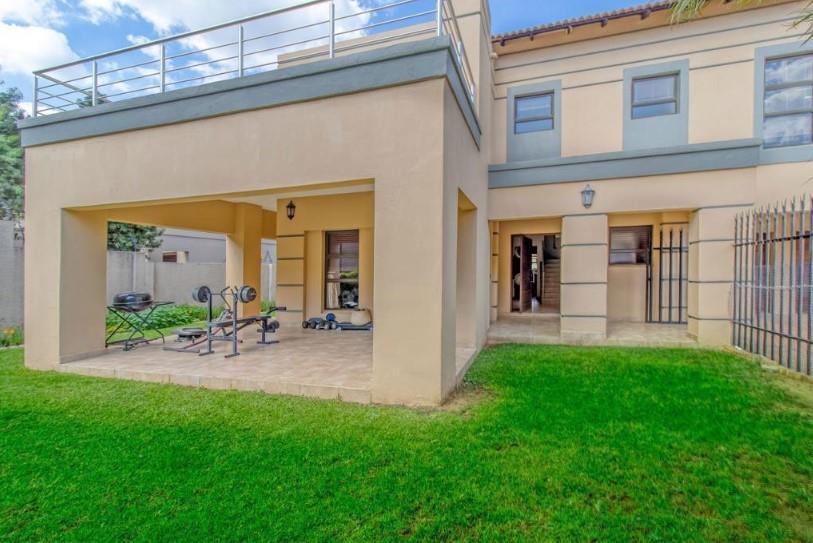 4 Bedroom House in Kyalami Glen Estate