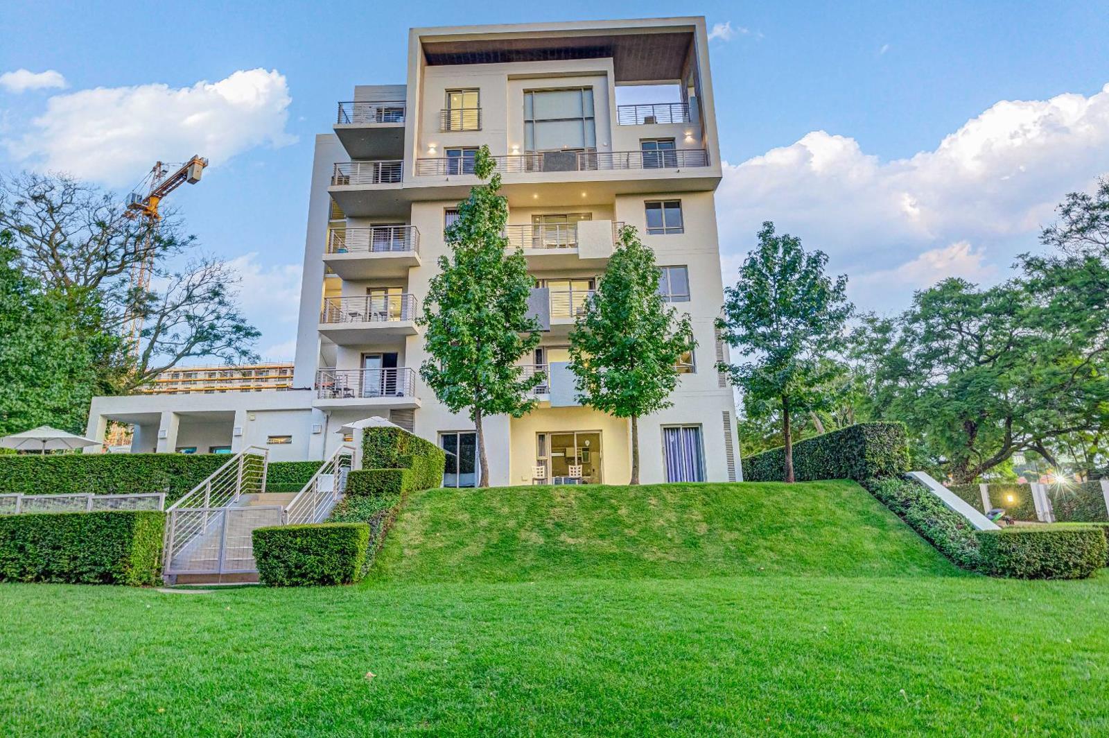 1 Bedroom Apartment in Rosebank