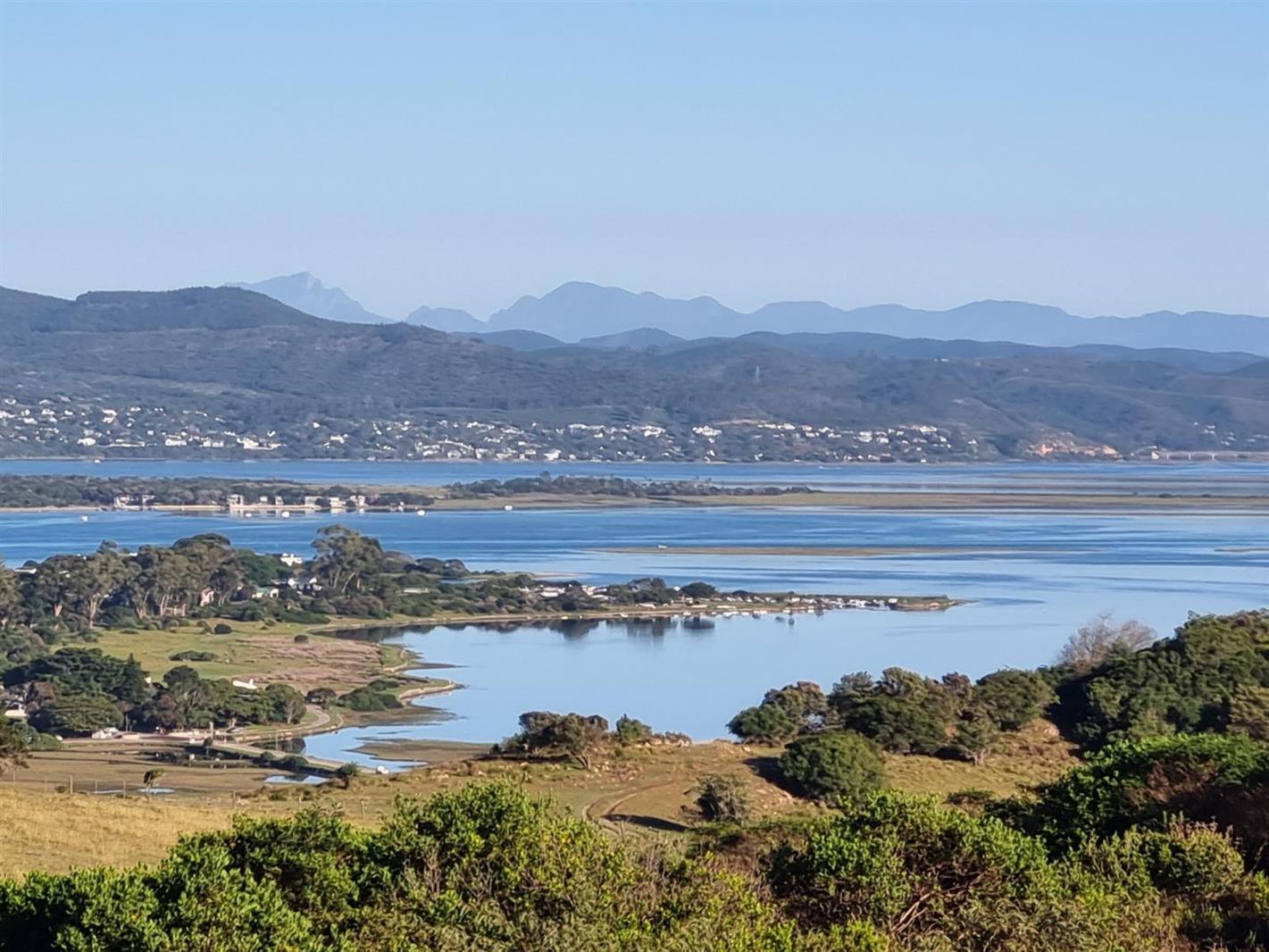 422 m² Land available in Fernwood