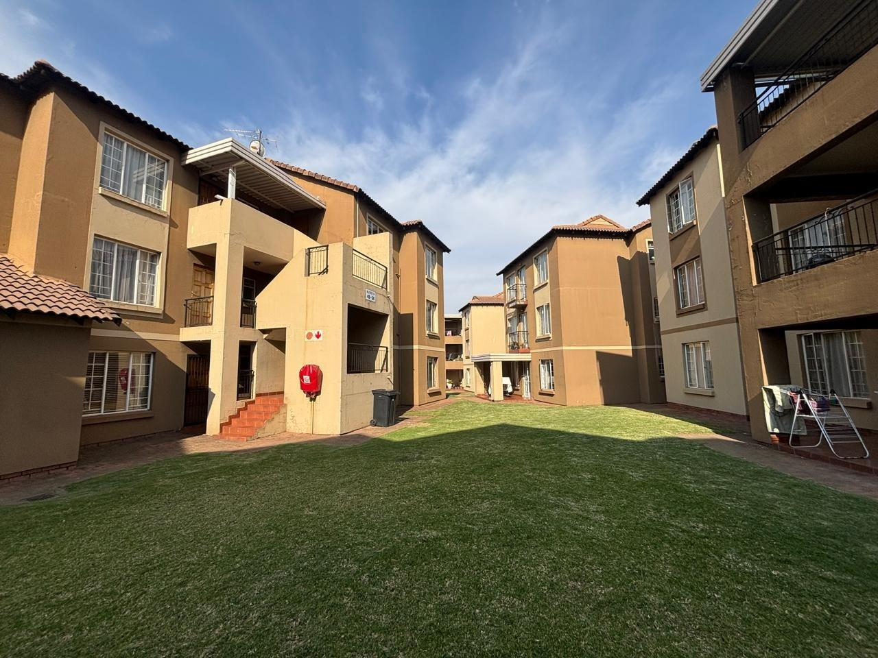 2 Bedroom Townhouse in Meredale