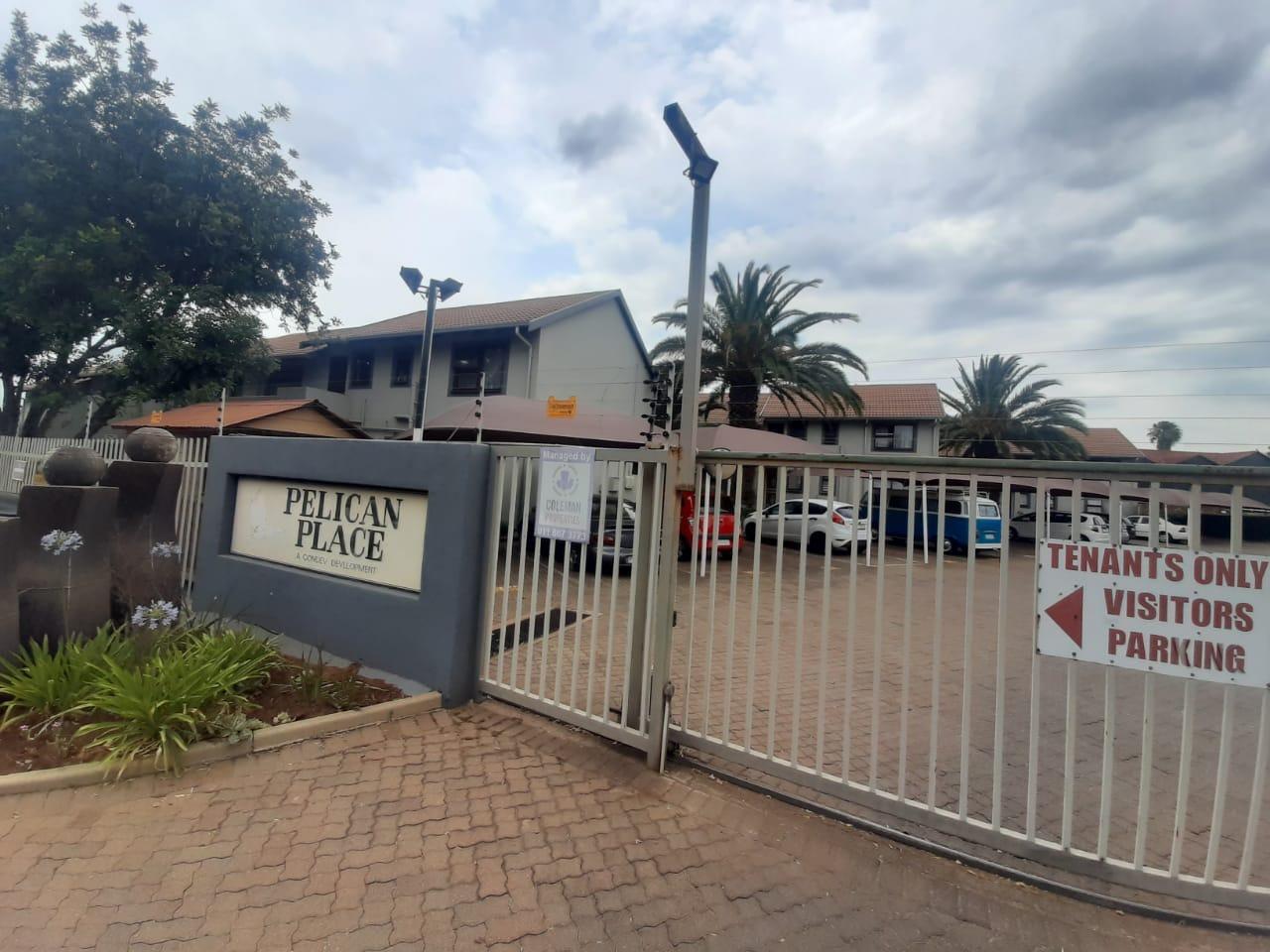 3 Bedroom Townhouse in Verwoerdpark