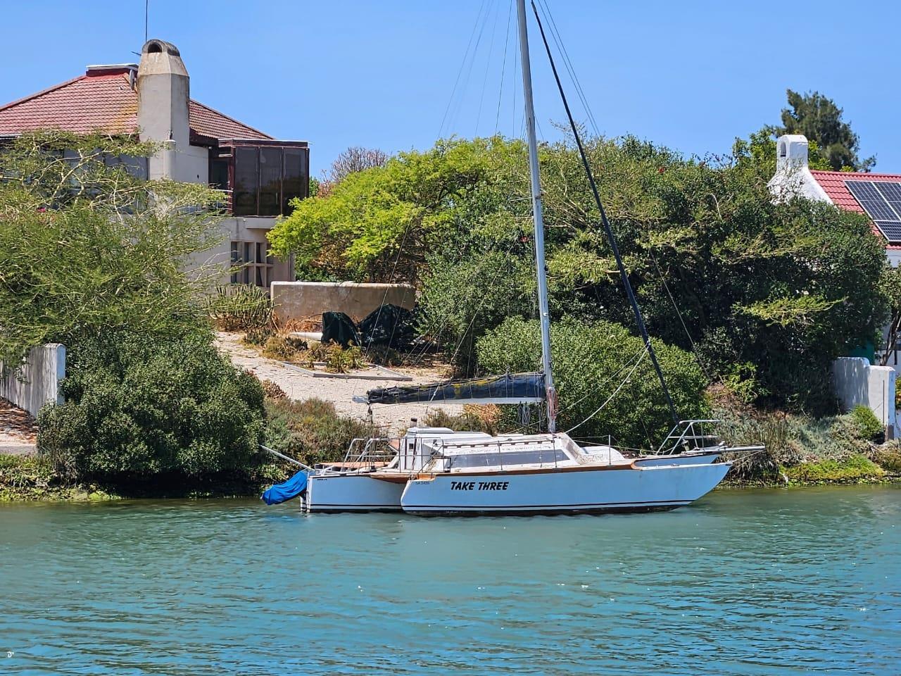 498 m² Land available in Port Owen