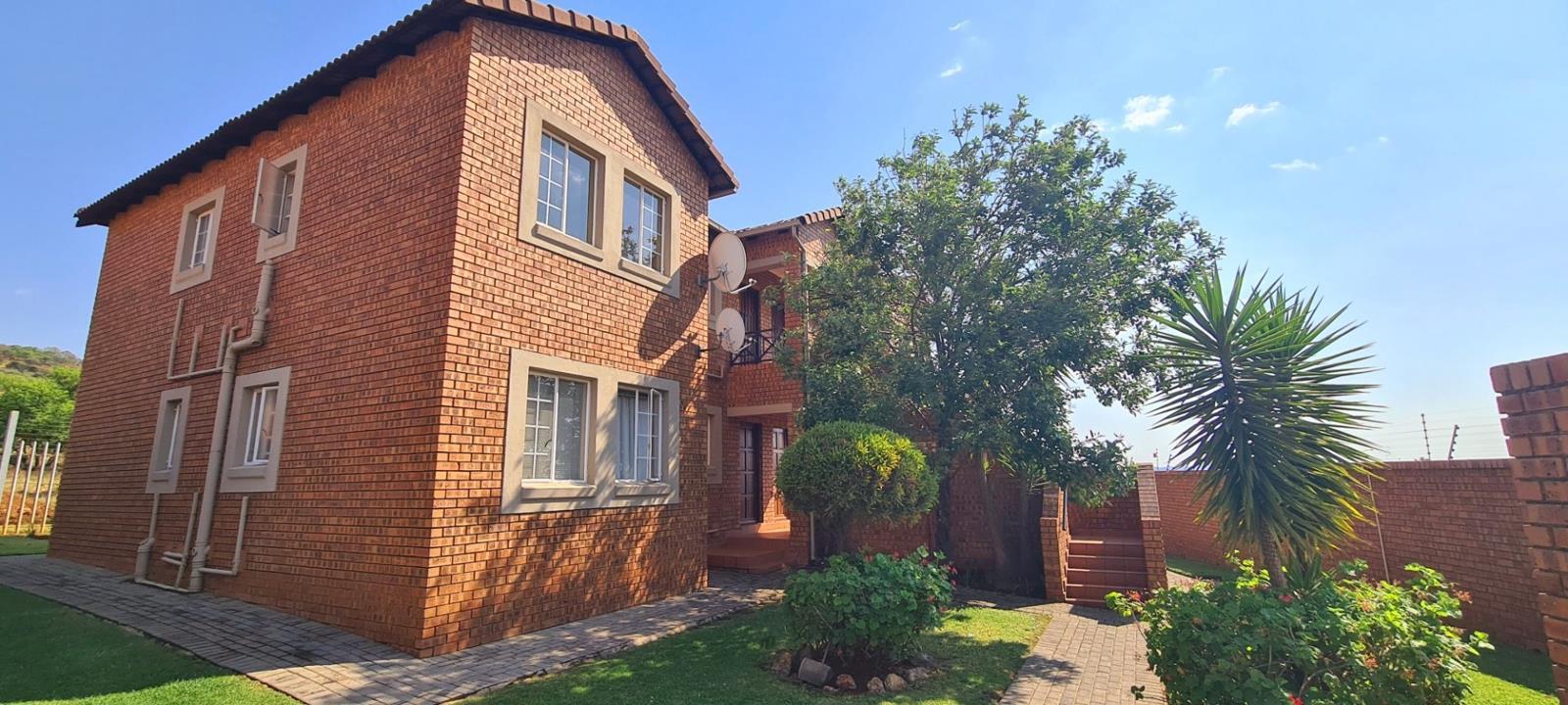 2 Bedroom Townhouse in Meyersdal