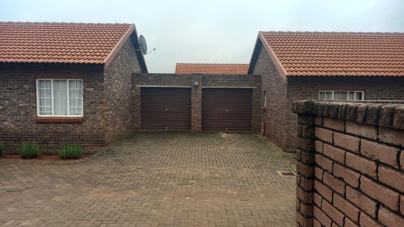 2 Bedroom House in The Orchards