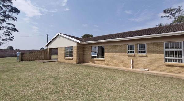 4 Bedroom House in Waterfall