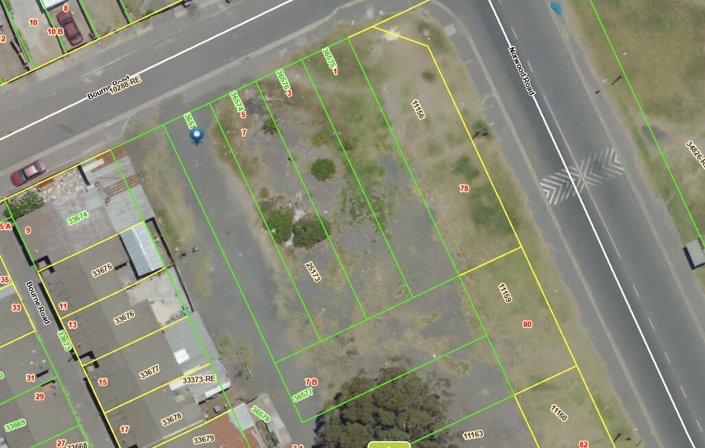 1 486 m² Land available in Avon