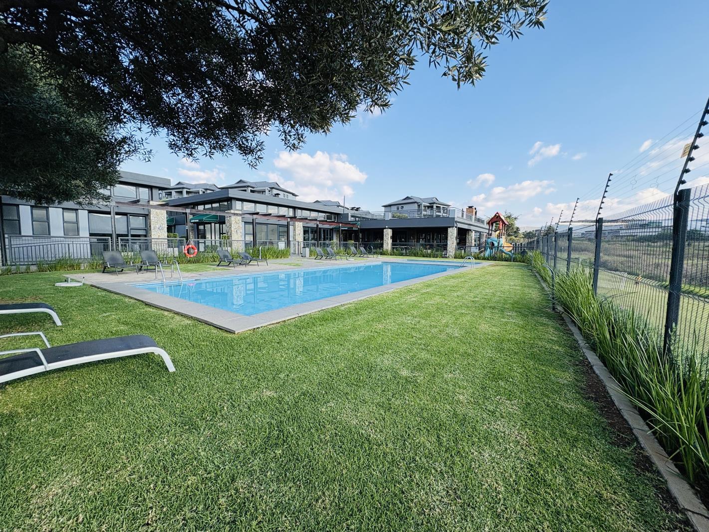 1 Bedroom Apartment in Modderfontein