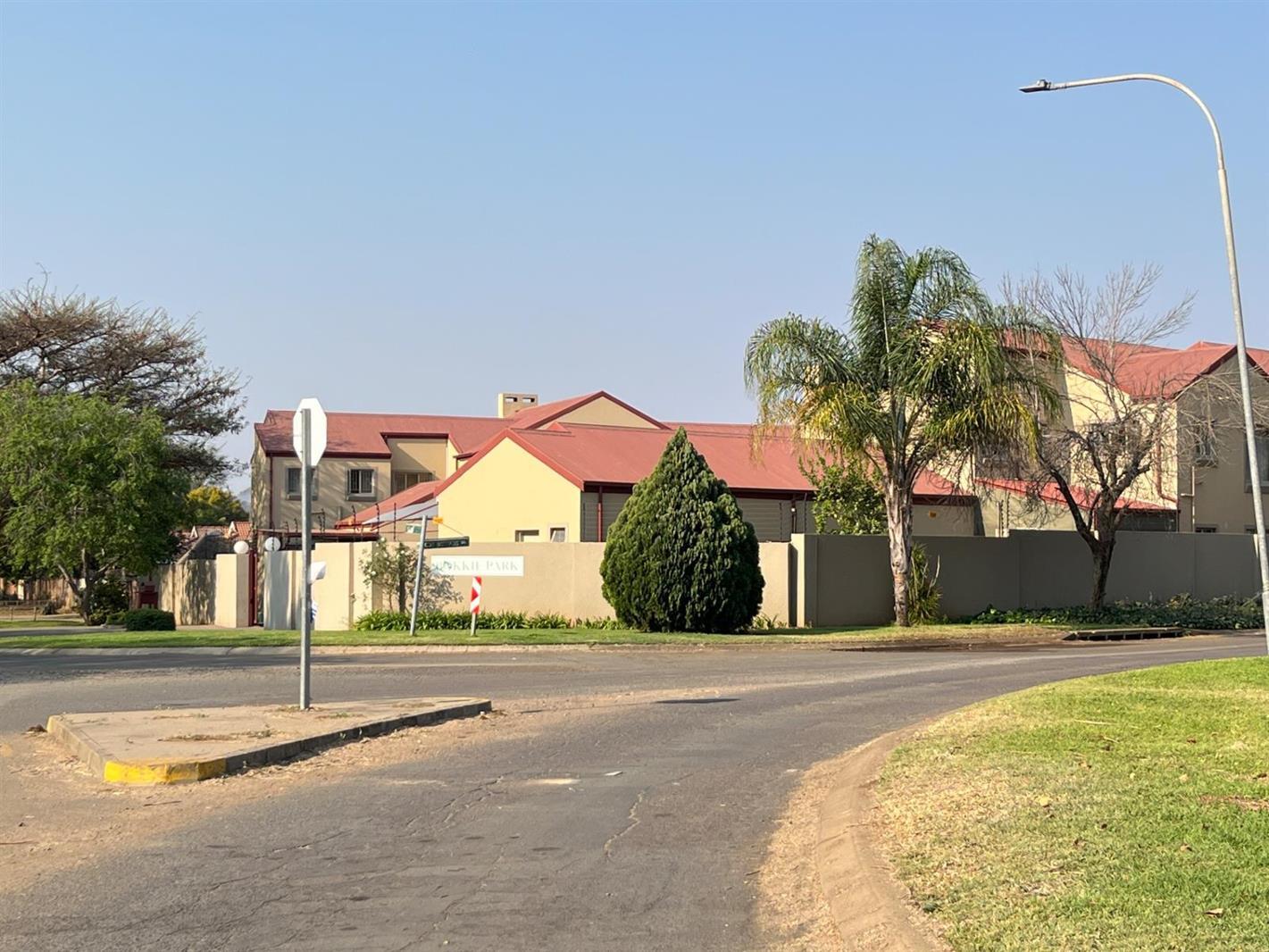 2 Bedroom Apartment in Brits Central